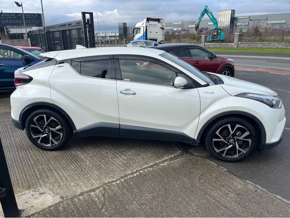 2018 Toyota C-HR 1.8 HYBRID AUTO LOW KM HIGH SPEC €18,750