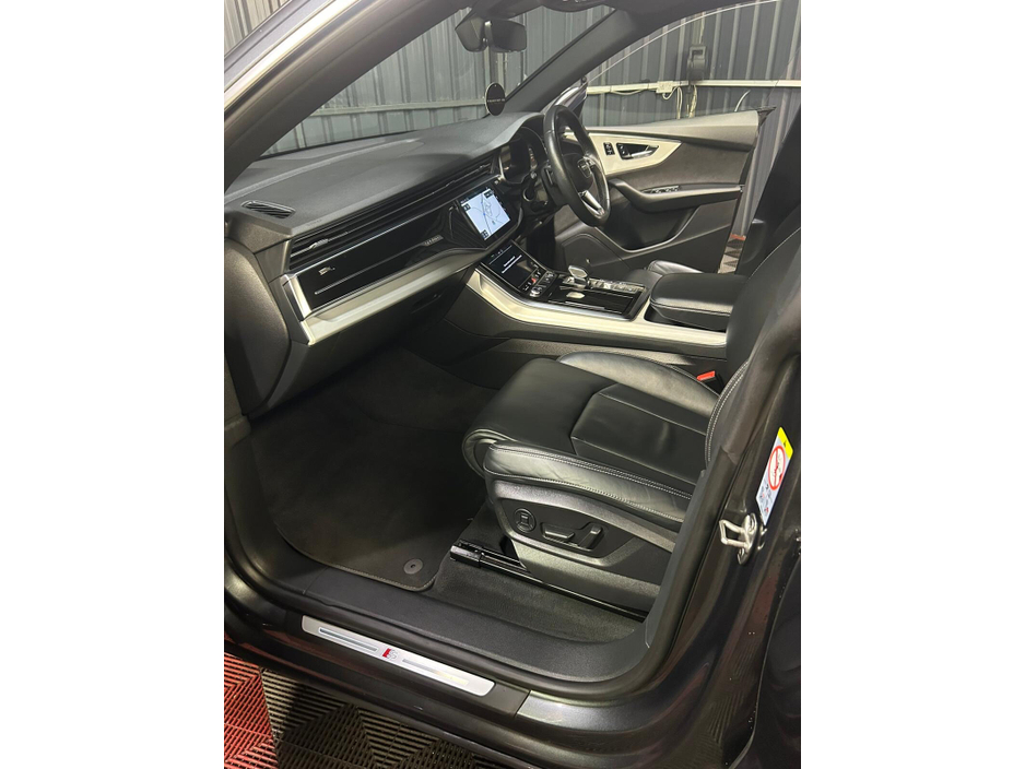 2021 Audi Q8 3.0TFSI e 55 S Line €64,950