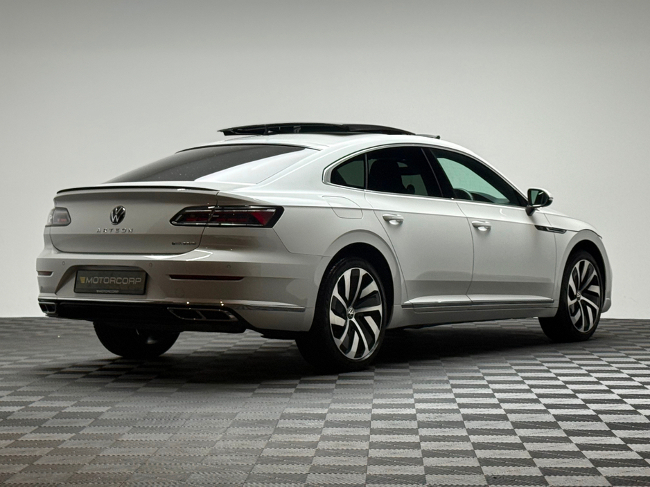 2024 Volkswagen Arteon R-LINE 1.4 TSI PHEV *PAN ROOF* €41,990