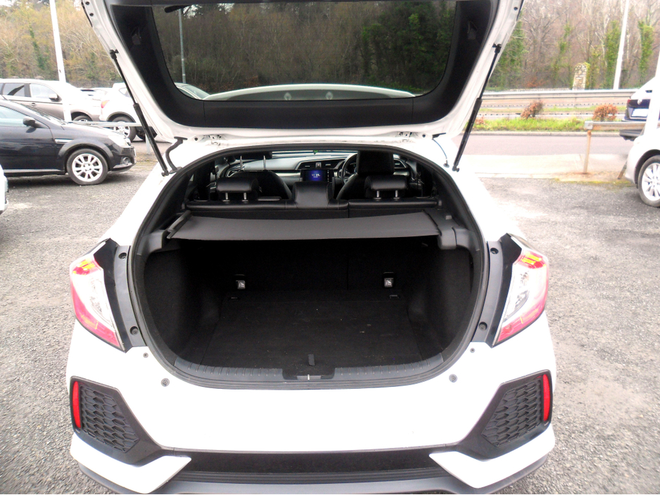 2018 Honda Civic 16 ID TEC EX 120PS 5DR......LEATHER.......NCT 04/27.......02/26 €14,995