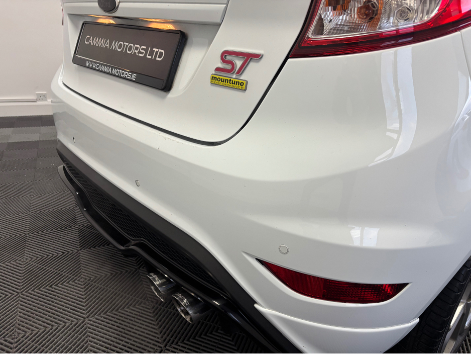 2013 Ford Focus ST - image 6