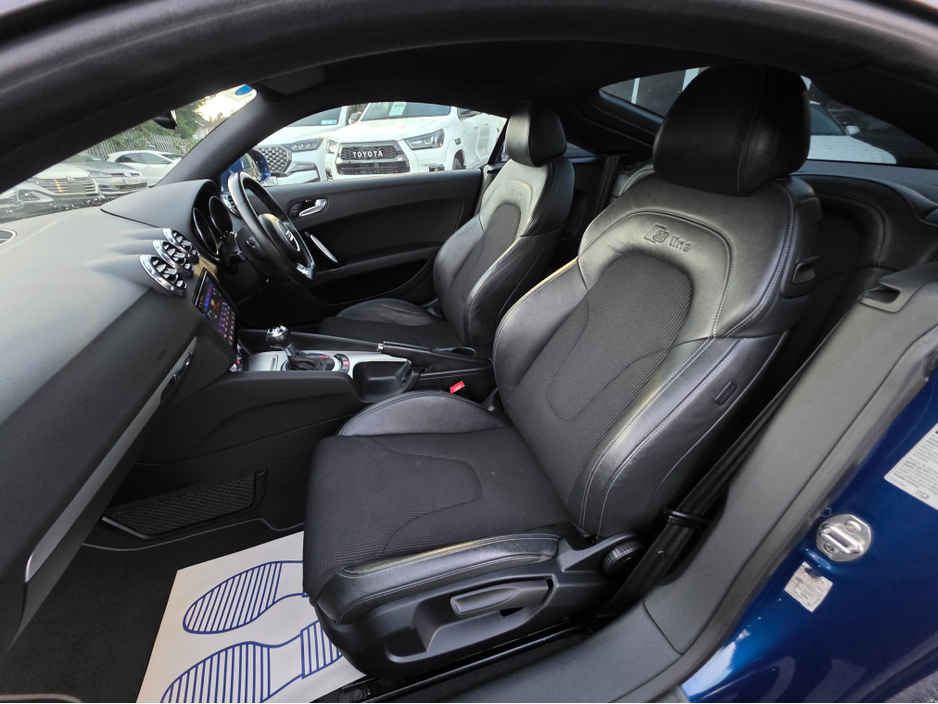 2012 Audi TT - image 11