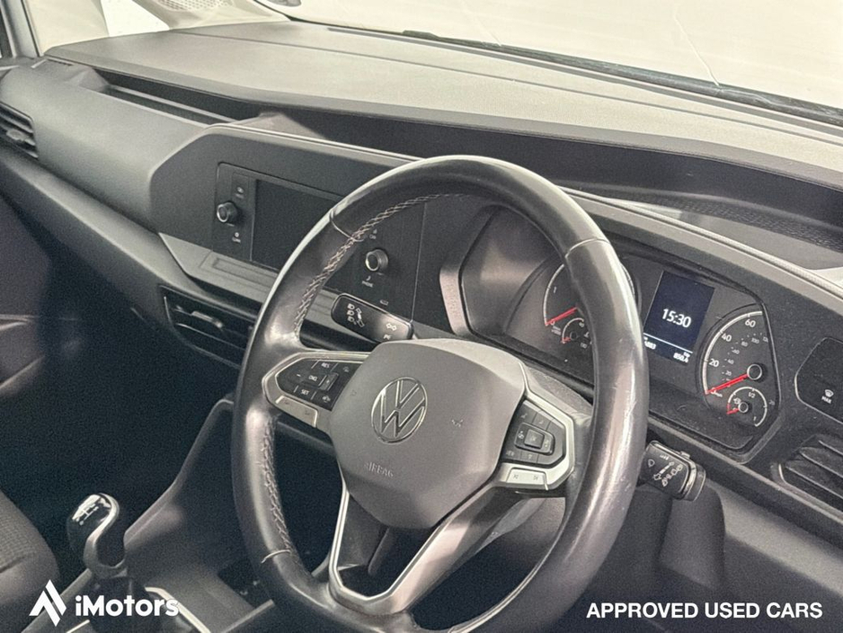 2022 Volkswagen Caddy - image 15