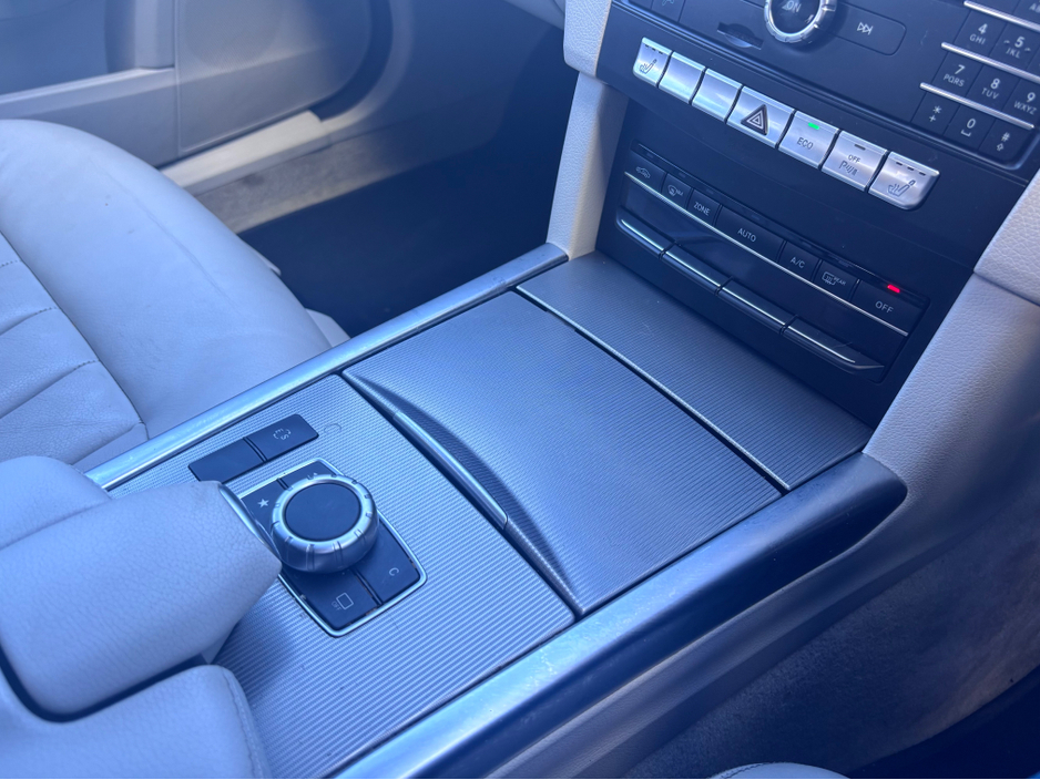 2016 Mercedes-Benz E Class - image 10