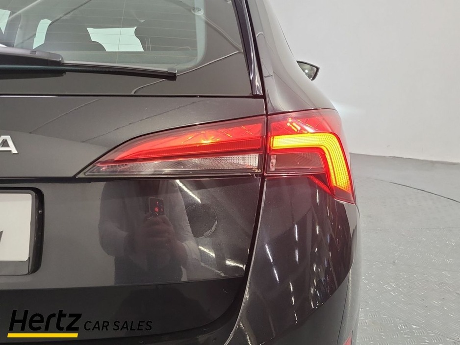 2024 Skoda Scala - image 8