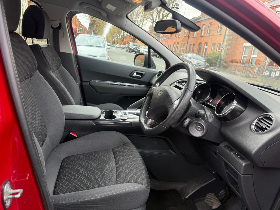 2015 Peugeot 3008 - image 13