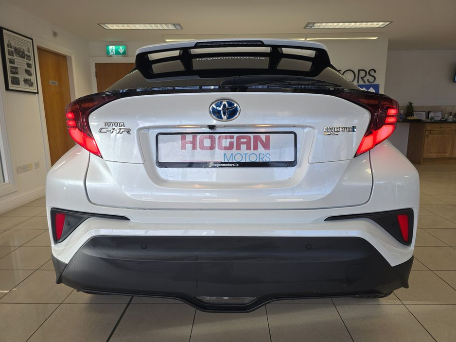 2023 Toyota C-HR Hybrid SOL Automatic * Best Spec * €28,950