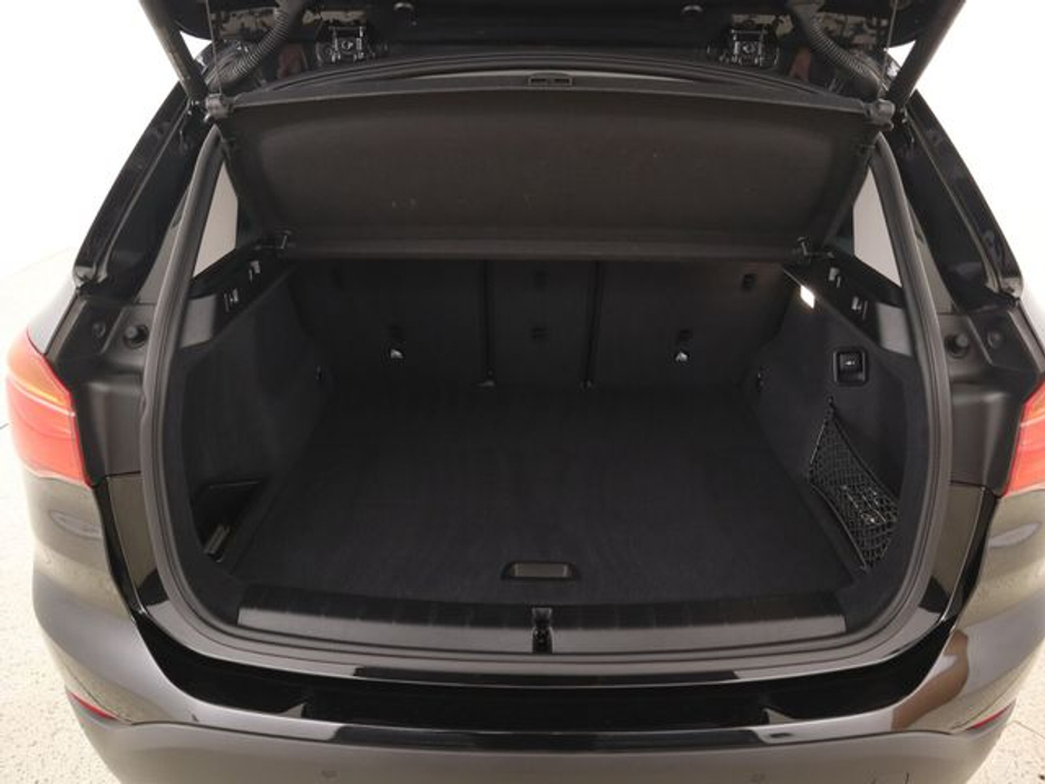 2019 BMW X1 - image 13