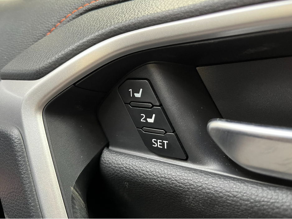 2025 Toyota Rav4 - image 14