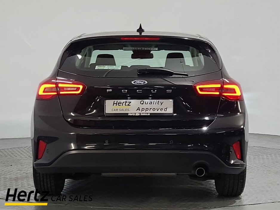 2023 Ford Focus - image 4