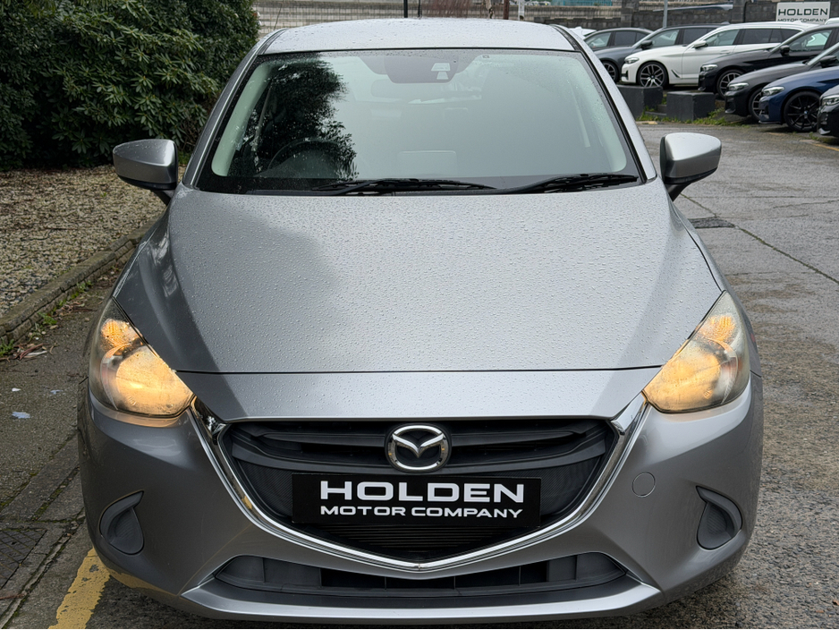 2016 Mazda Demio - image 4