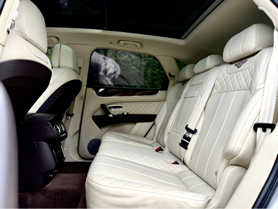 2016 Bentley Bentayga W12 600BHP AWD 5DR A €118,950