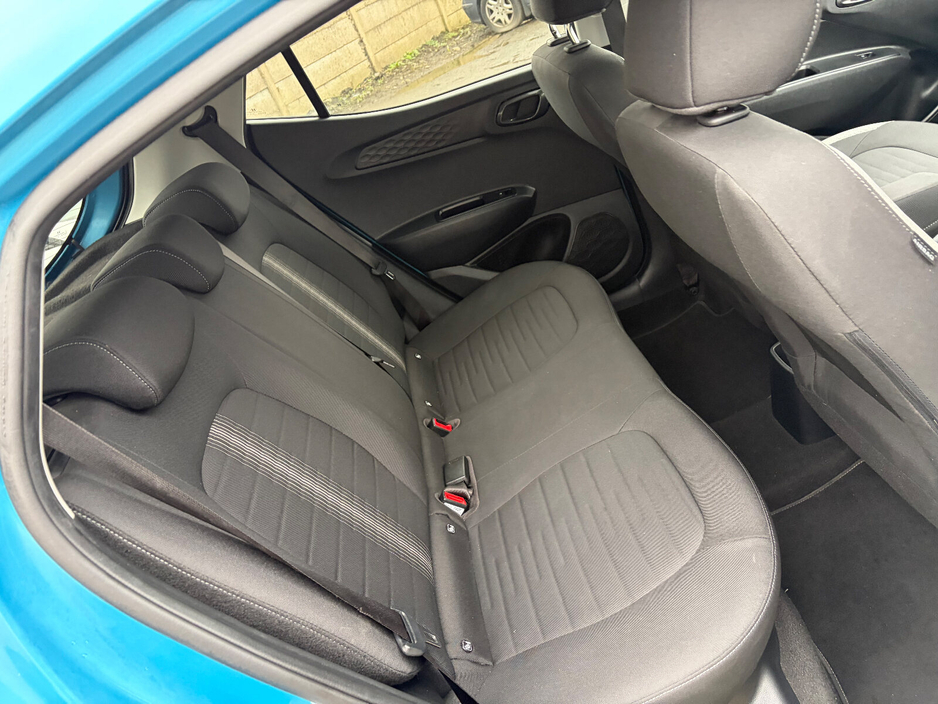 2020 Hyundai i10 - image 4