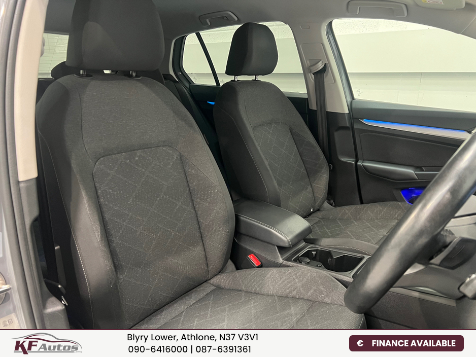 2023 Volkswagen Golf Life 2.0TDI 115bhp 5dr Auto - 232 Reg €29,995