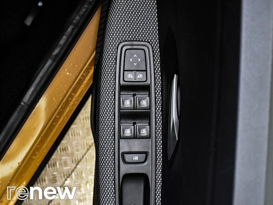 2025 Dacia Sandero Stepway Expression TCe 90 GSR2 €22,900