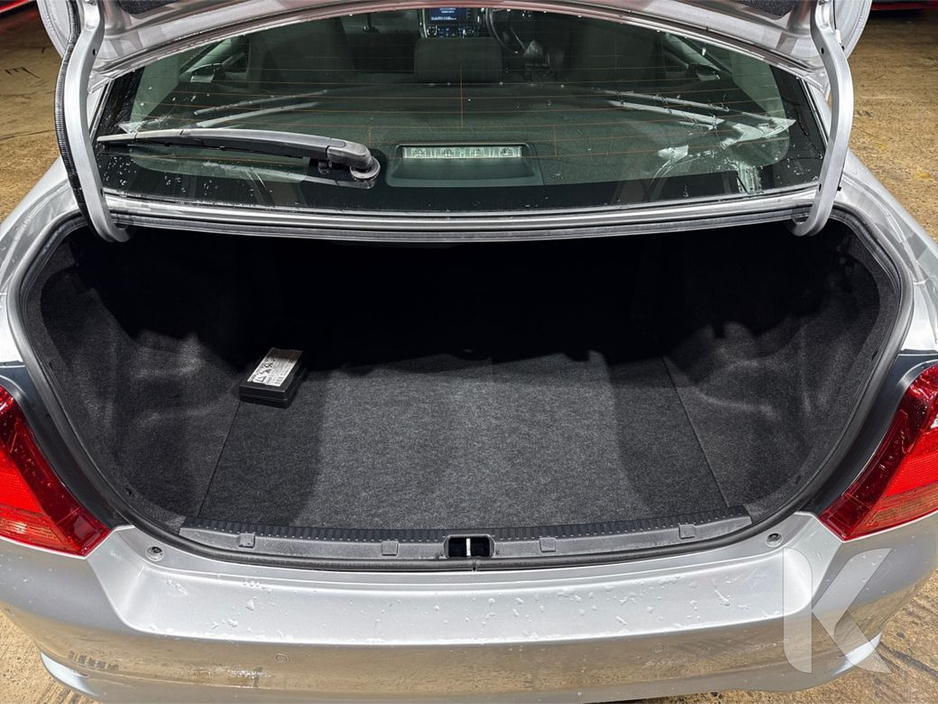 2020 Toyota Corolla - image 12