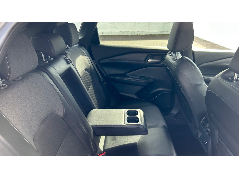 2025 Nissan Qashqai VERY LOW MILEAGE MANUAL PETROL SV PREMIUM €38,495