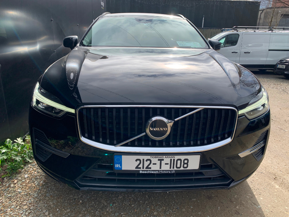 2021 Volvo XC60 - image 5