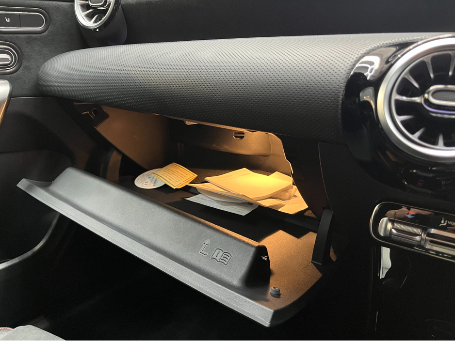 2022 Mercedes-Benz CLA Class - image 18