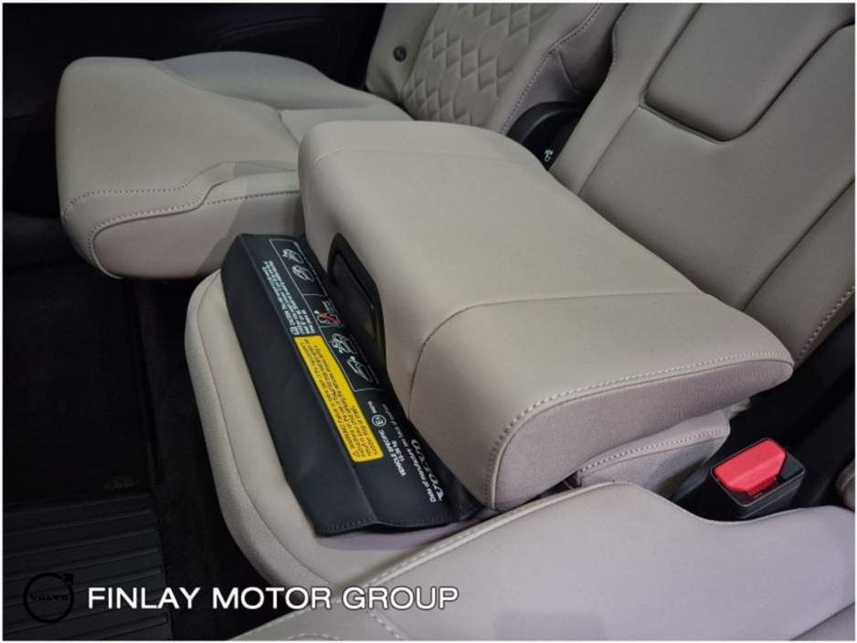 2026 Volvo XC90 - image 22