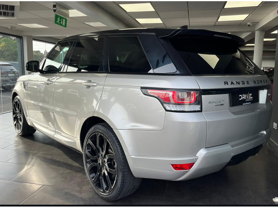 2017 Land Rover Range Rover Sport 2.0 D4 HSE DYNAMIC 240PS €39,900