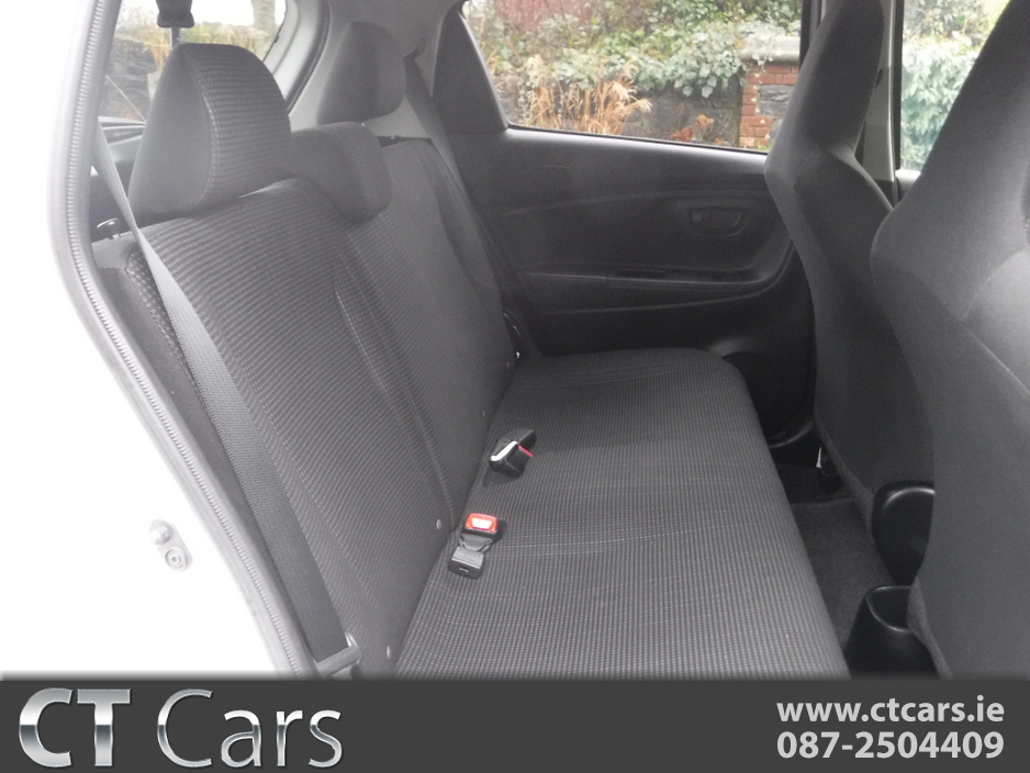 2018 Toyota Yaris VITZ 1.5 AUTO HYBRID LOW MILEAGE €11,950