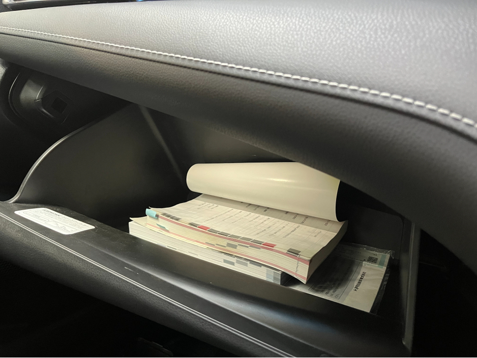 2019 Toyota Camry - image 18