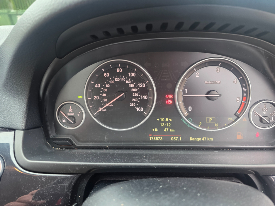 2010 BMW 5 Series - image 13