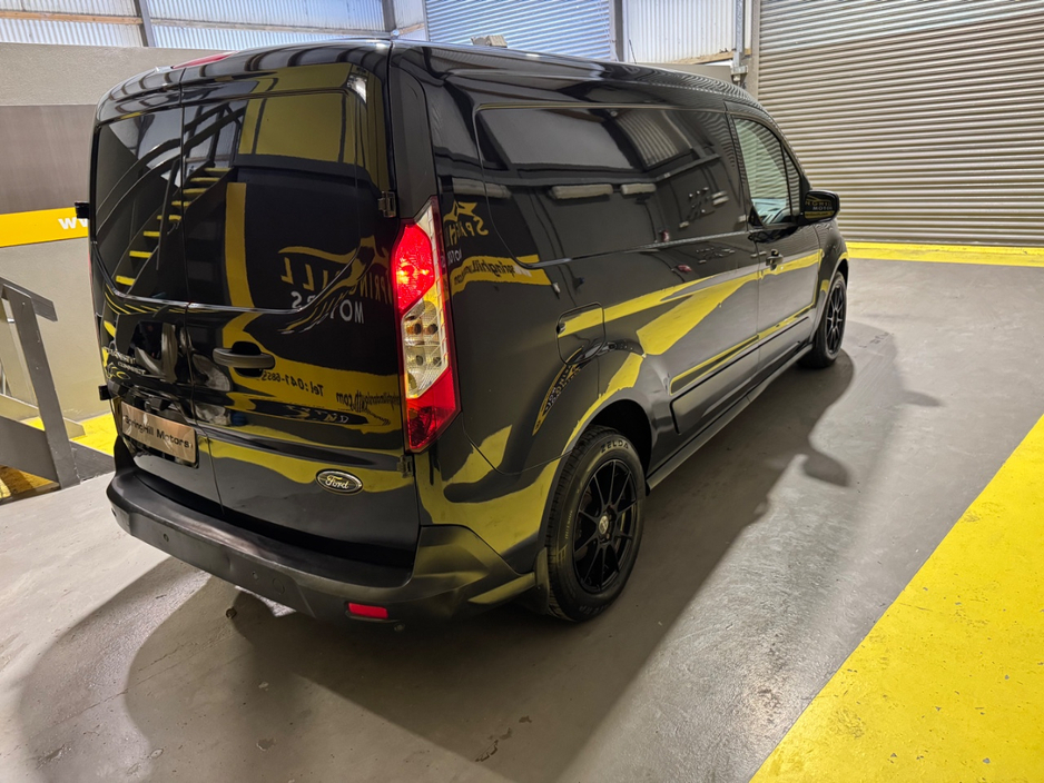 2020 Ford Transit Connect - image 3