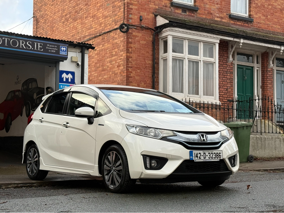 2014 Honda Fit 1.5 Hybrid Automatic, Only 133kms! New Nct 02/2027, Reversing Camera, Bluetooth, Sat Nav, Immaculate Condition, Cheap Tax @ €170, A/C, Alloys, Service & Warranty Included, SIMI Dealer, €8,950