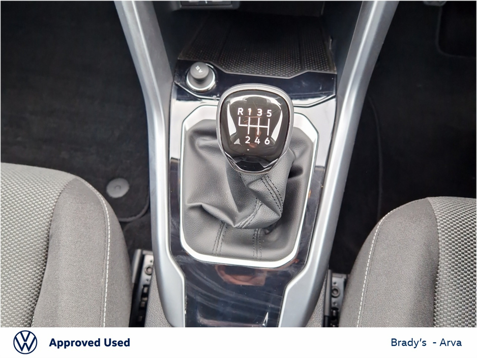 2023 Volkswagen T-Roc - image 16