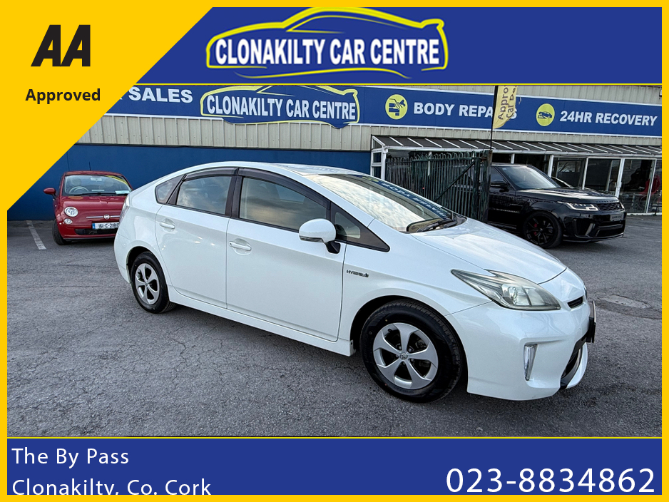 2014 Toyota Prius - image 4