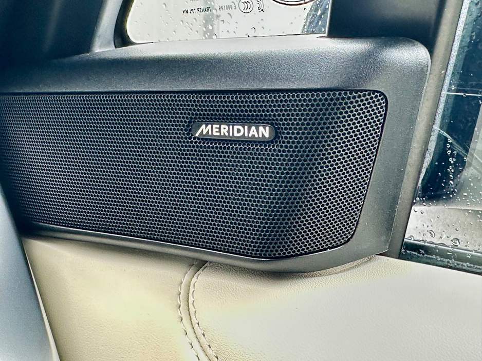 2023 Land Rover Range Rover - image 14