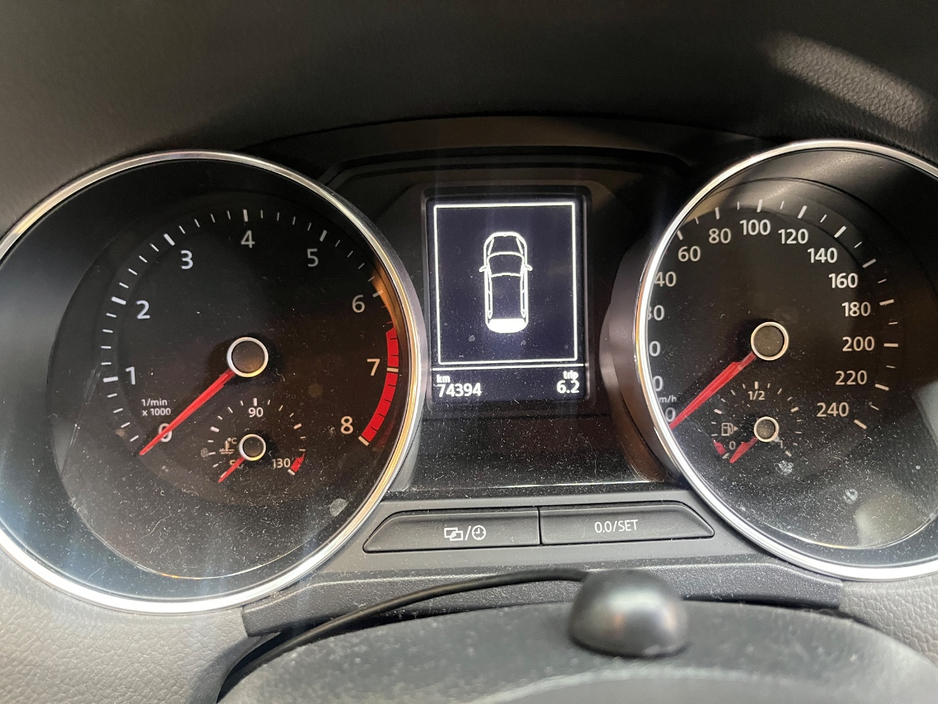 2017 Volkswagen Polo - image 19