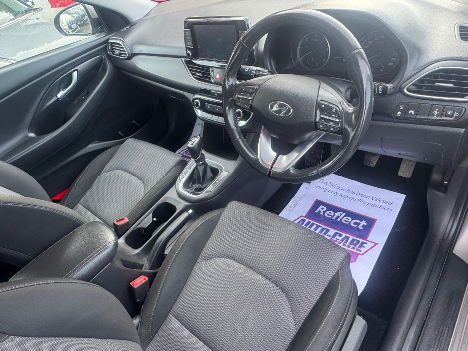2019 Hyundai i30 - image 9