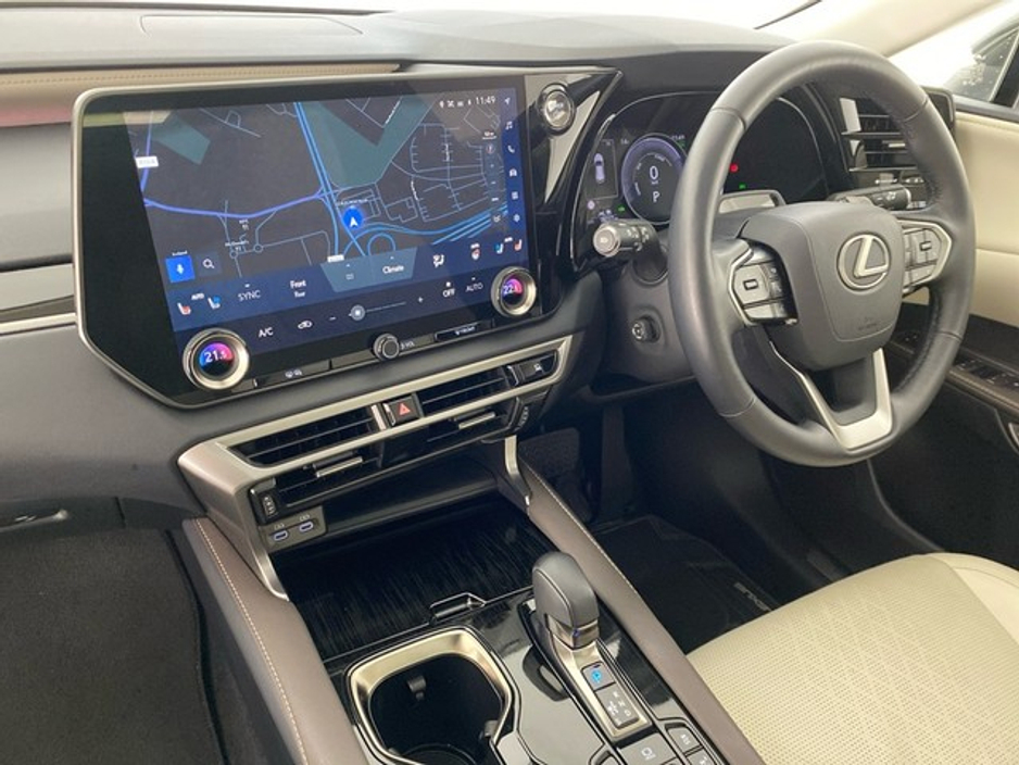 2025 Lexus RX 450h+ Luxury €85,950