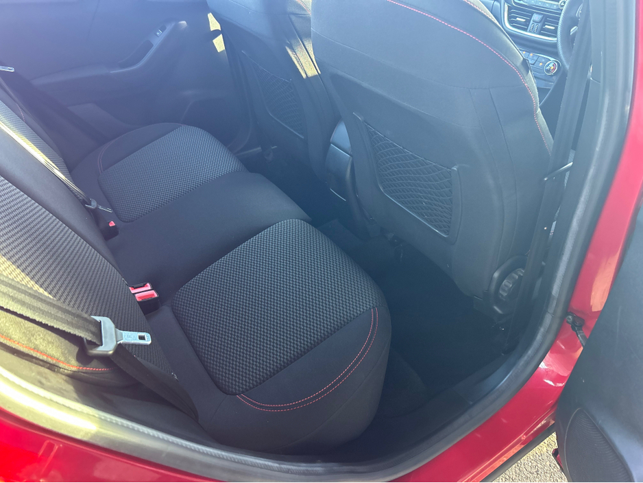 2023 Ford Puma - image 2