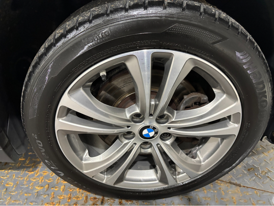 2018 BMW X1 - image 17