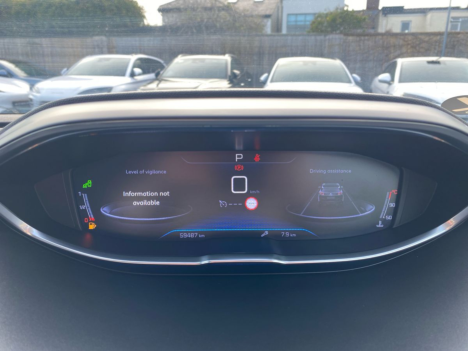 2019 Peugeot 3008 - image 10