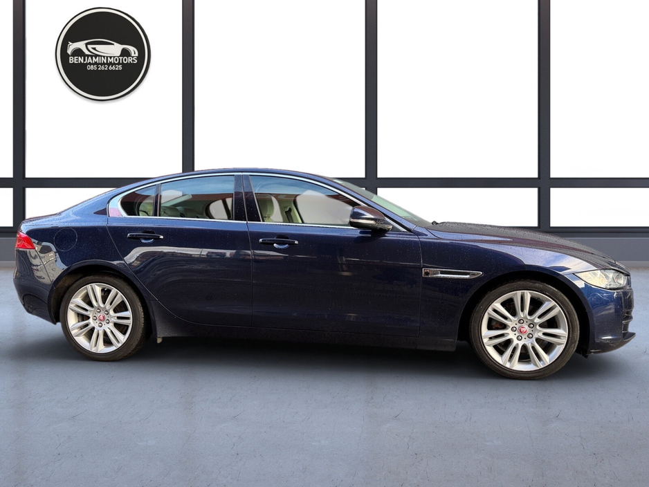 2015 Jaguar XE  €8,950