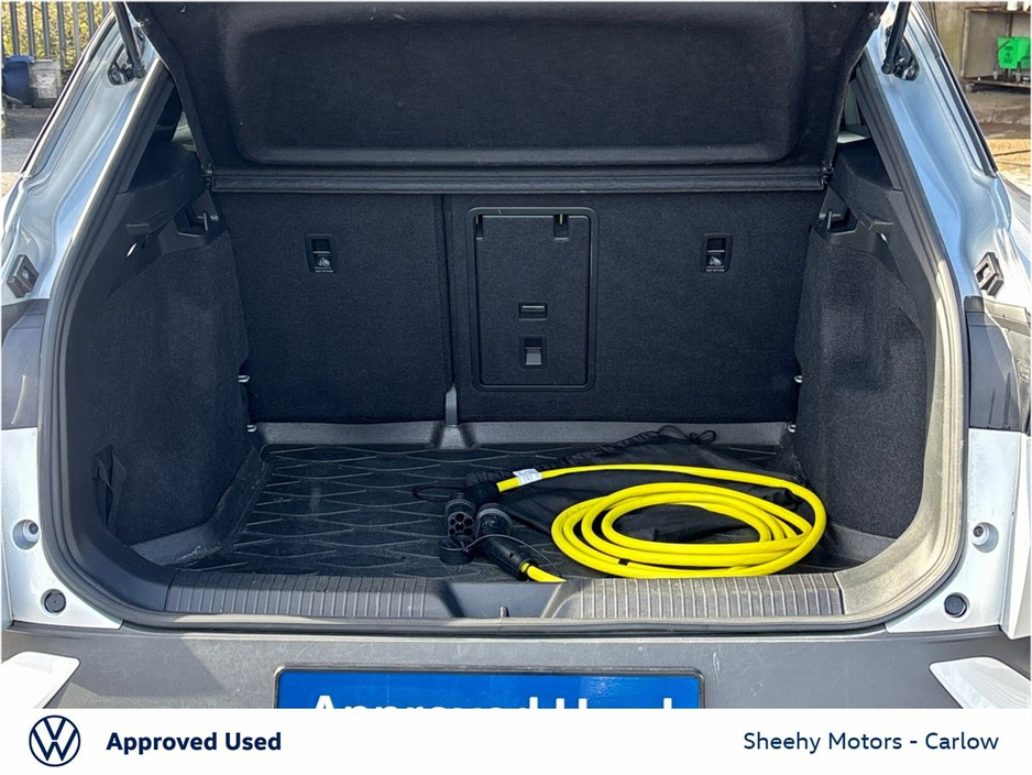 2023 Volkswagen ID.4 - image 10