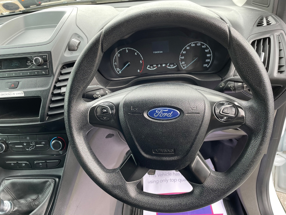 2022 Ford Transit Connect - image 13