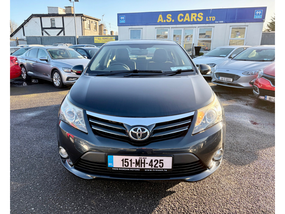 2015 Toyota Avensis 2.0 D-4D LUNA ** IRISH CAR ** REVERSE CAMERA ** HALF LEATHER ** 2 KEYS ** SUPERB EXAMPLE ** €9,995