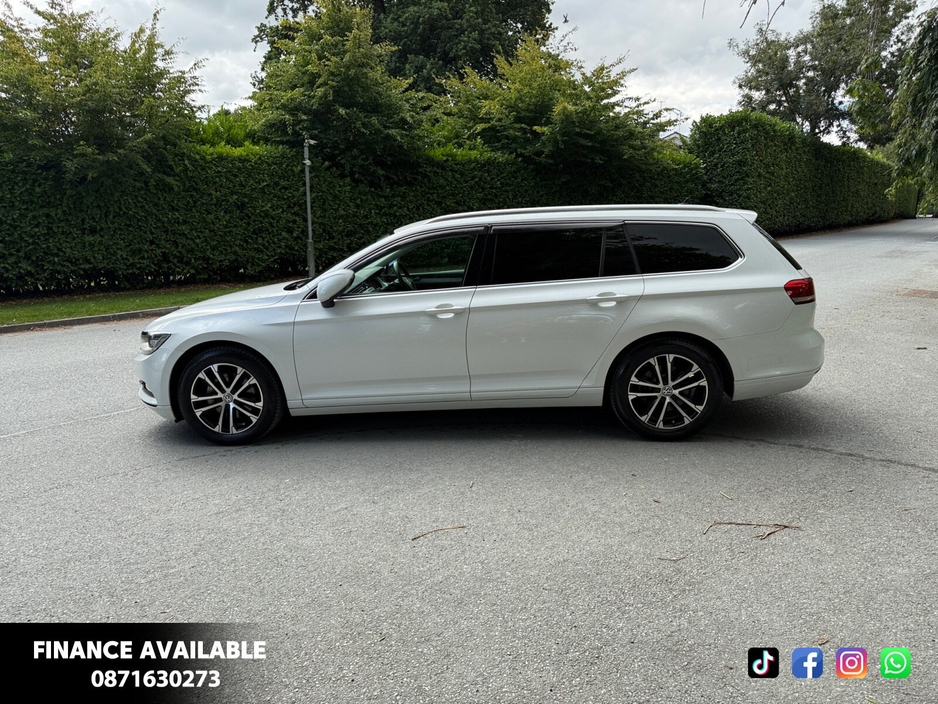 2016 Volkswagen Passat - image 14