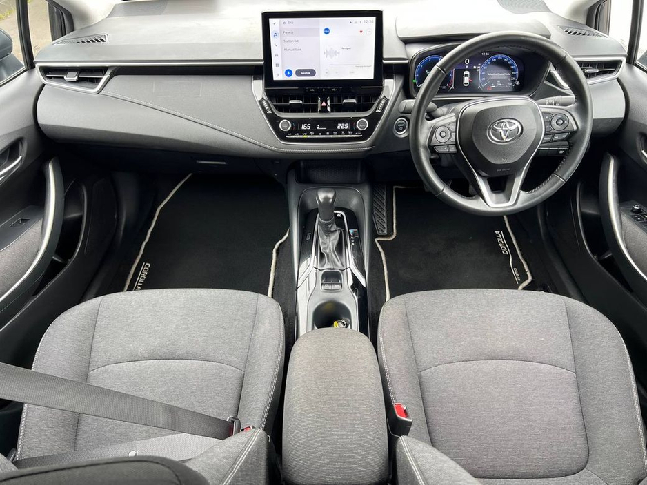 2023 Toyota Corolla - image 10