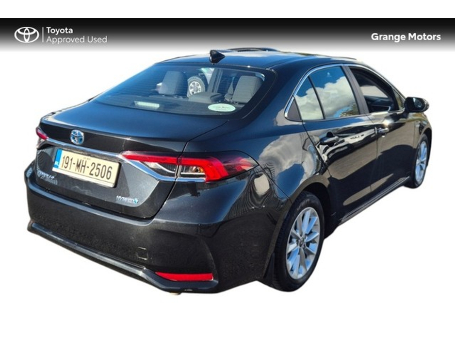 2019 Toyota Corolla - image 2