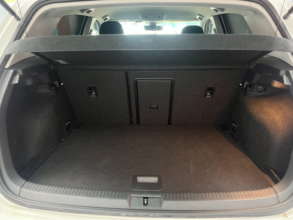 2018 Volkswagen Golf - image 7