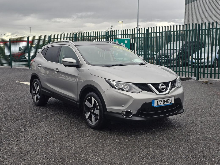 2017 Nissan Qashqai - image 4