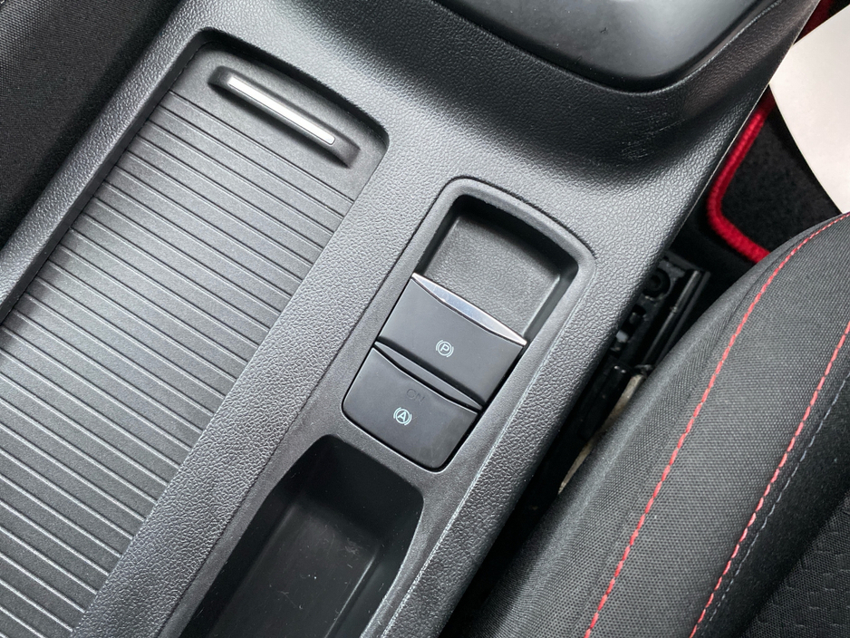 2022 Ford Focus ST-Line 1.0 MHEV 125BHP.. 18 Alloys and Camera €23,500