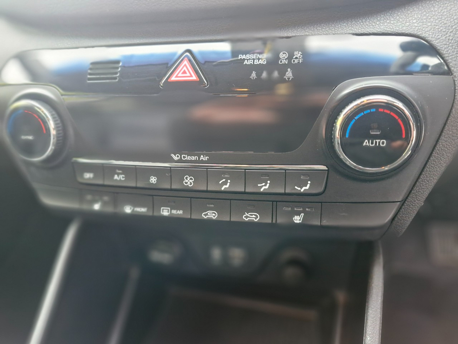 2016 Hyundai Tucson - image 23